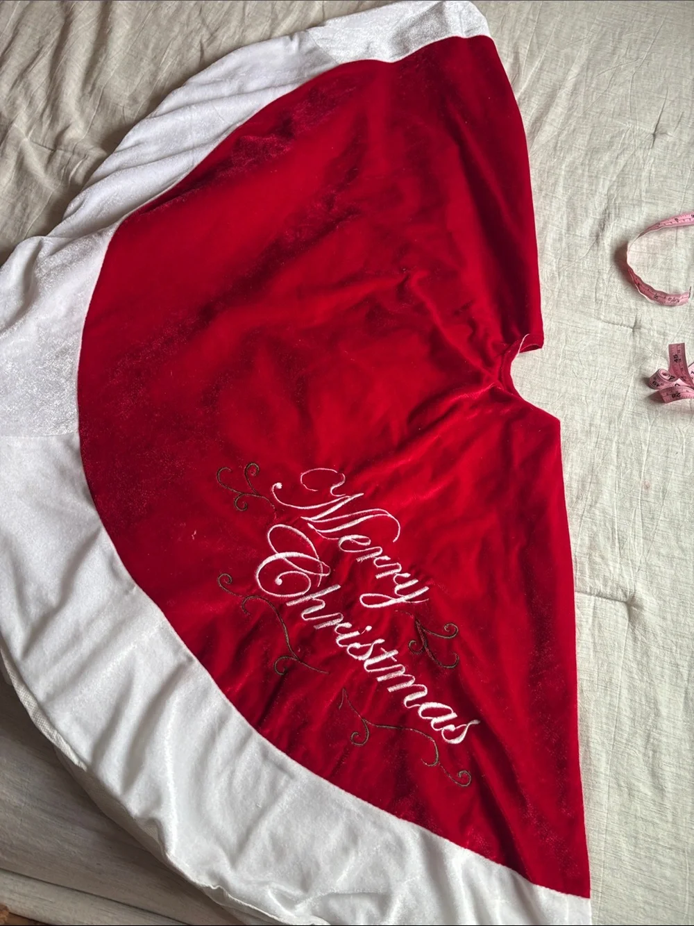 Holiday Merry Christmas Tree Skirt - Red and White